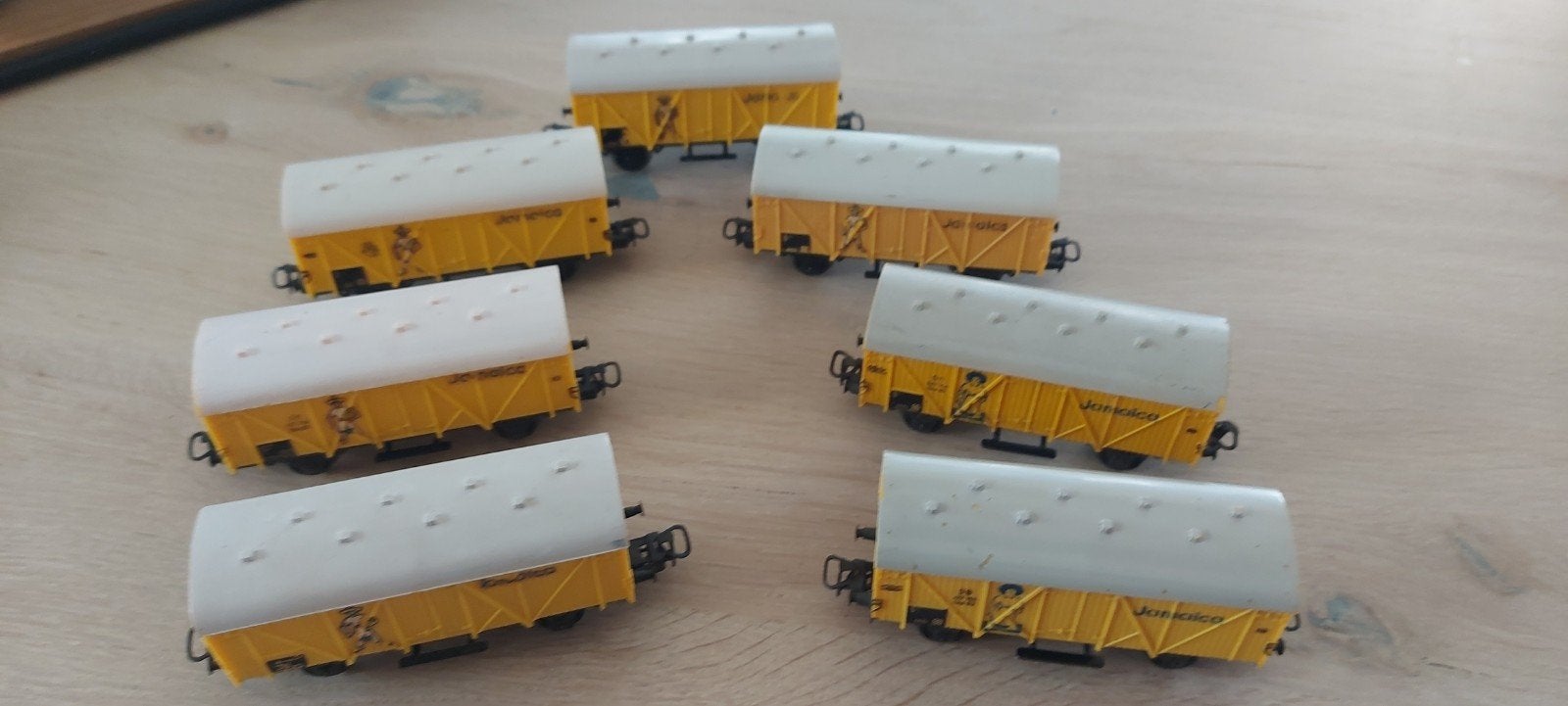 7 Märklin DB/Jamaica bananenwagens artnr 4509, Wisselstroom, Wagon, Ophalen of Verzenden, Zo goed als nieuw