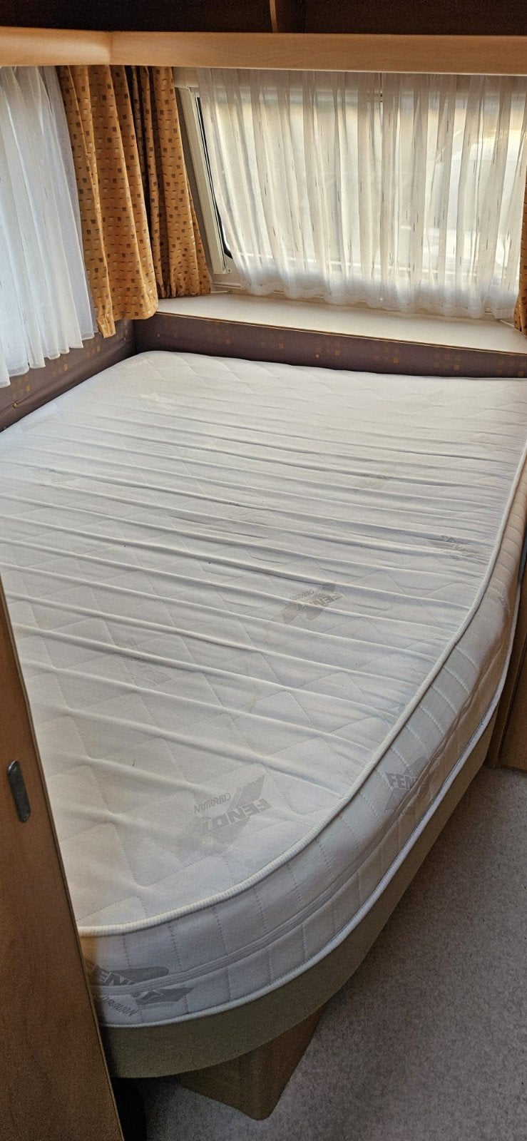 Te koop matras voor Frans bed, Caravans en Kamperen, Caravan accessoires, Ophalen of Verzenden