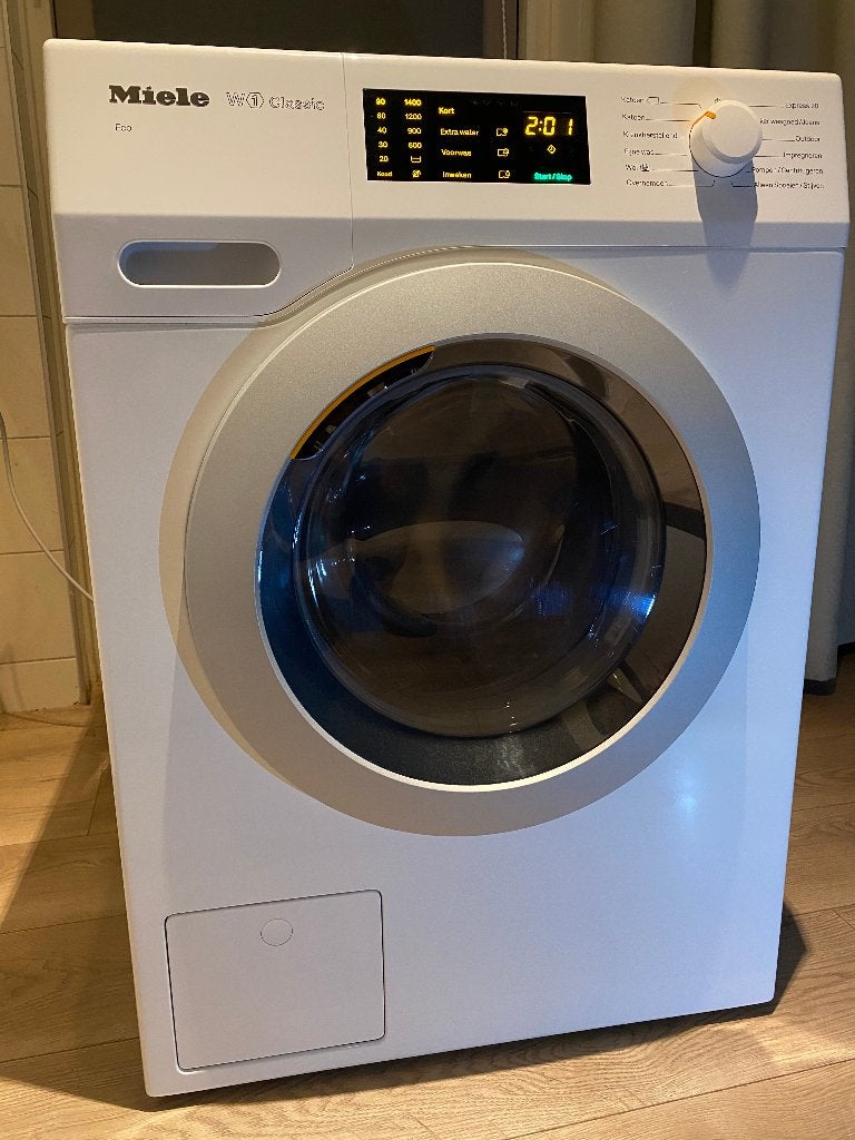 In nette staat Miele W1 wasmachine A+++ 8kg 1400tr., Ophalen, 1200 tot 1600 toeren, 8 tot 10 kg, Zo goed als nieuw