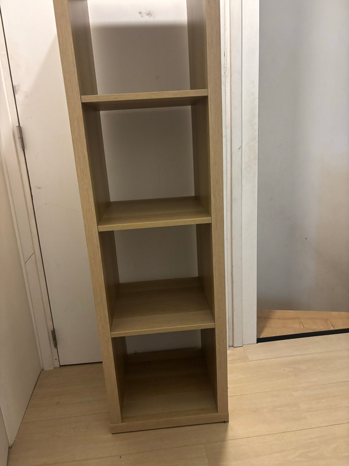 IKEA kast met 4 vakken - Ideaal voor boeken of decoratie, Ophalen, Met plank(en), Gebruikt, 50 tot 100 cm
