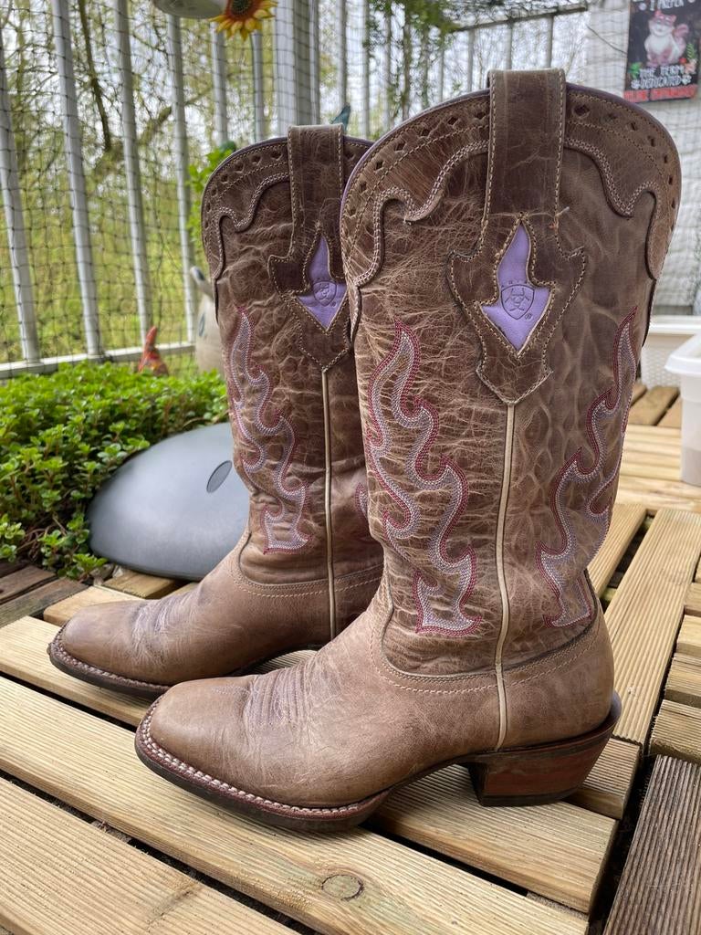 Mooie Ariat cowboy/western boots, Kleding | Dames, Schoenen, Hoge laarzen, Bruin, Ophalen of Verzenden, Gedragen