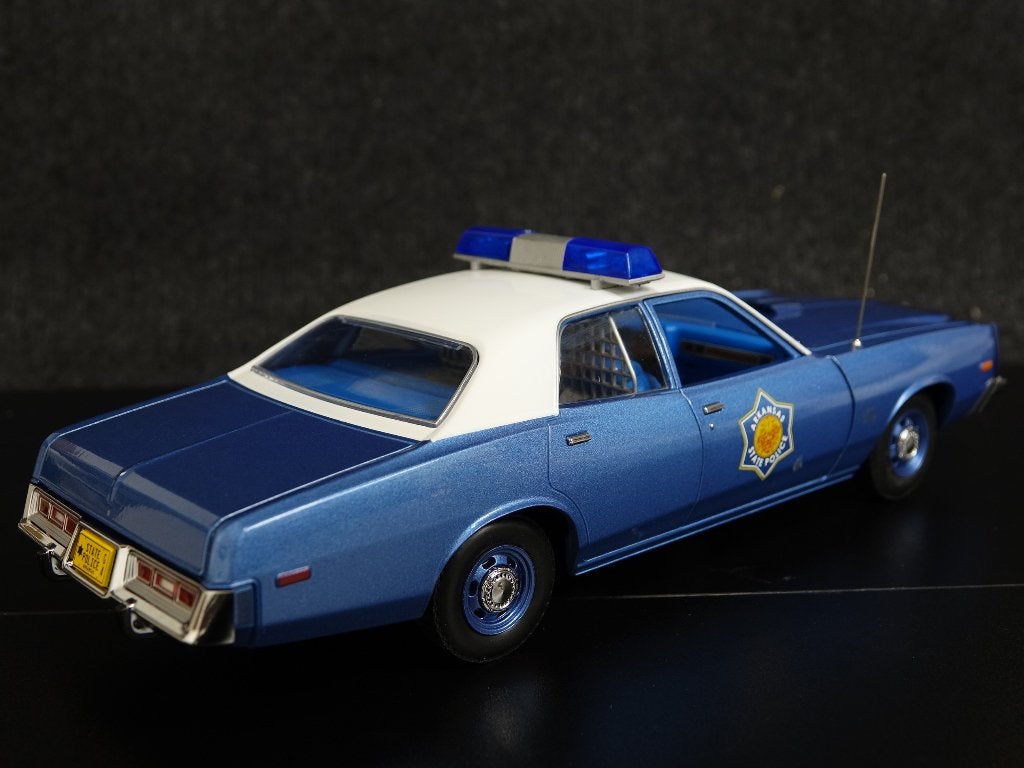 Greenlight 1:18 1977 Dodge Monaco Smokey and the Bandit, Hobby en Vrije tijd, Overige merken, Auto, Onbekend, Nieuw