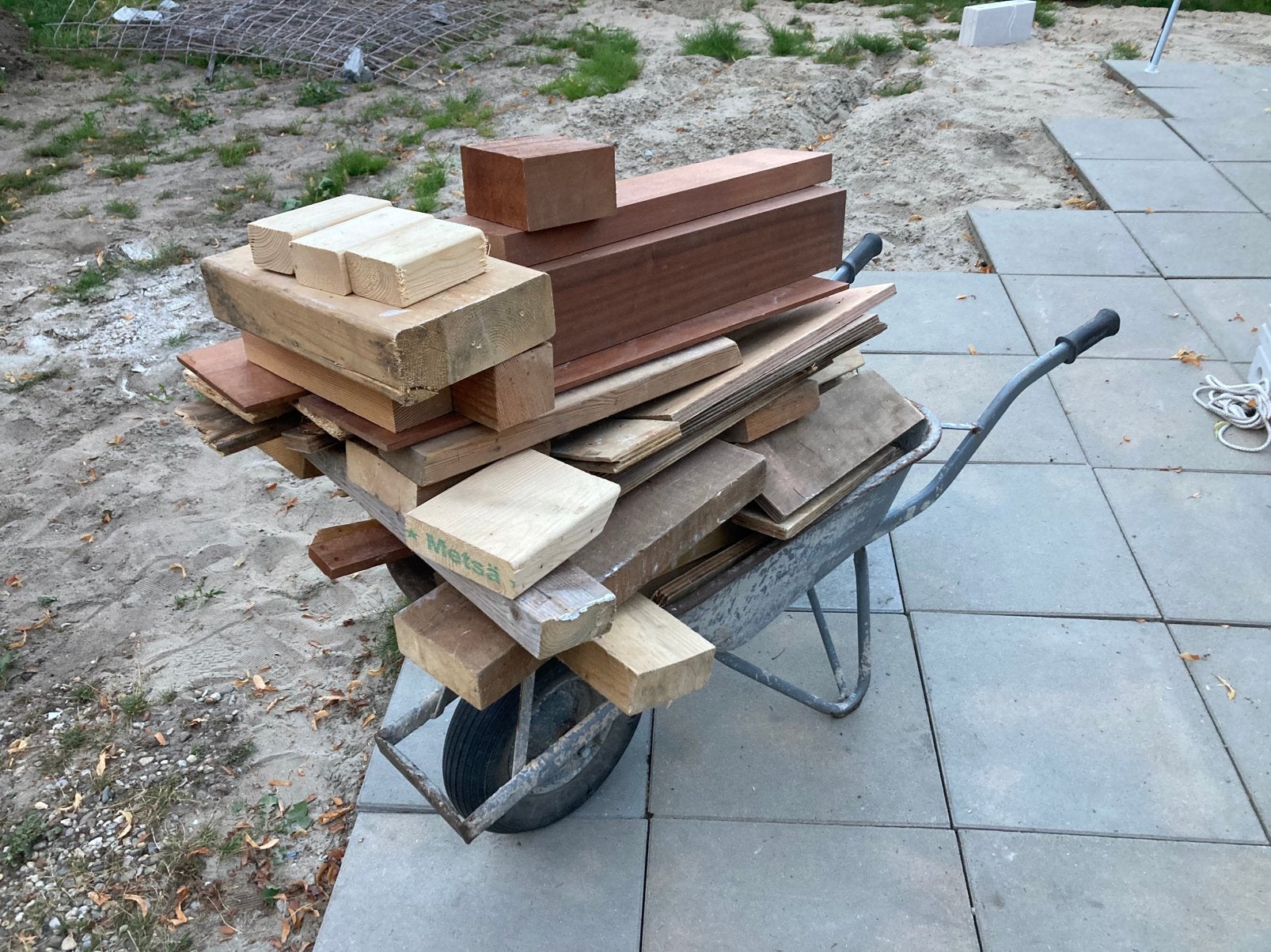 Aanmaak hout / reststukken ca. 0,4m3, Minder dan 3 m³, Ophalen