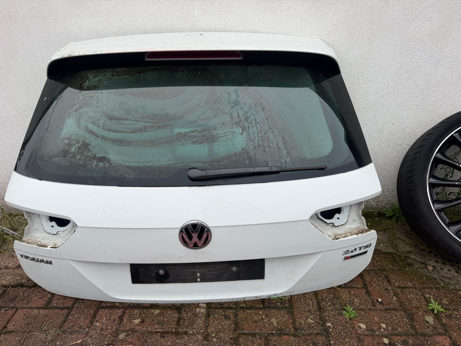 Achterklep Volkswagen Tiguan Wit 2016-2019, Gebruikt, Achterklep, Volkswagen, Ophalen of Verzenden