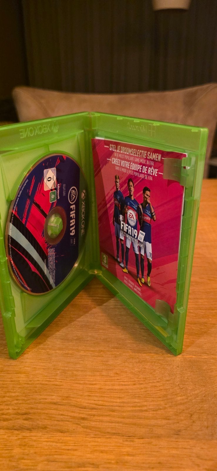 FIFA 19 Xbox One - Zo goed als nieuw, Ophalen of Verzenden, Zo goed als nieuw, Eén computer, Sport