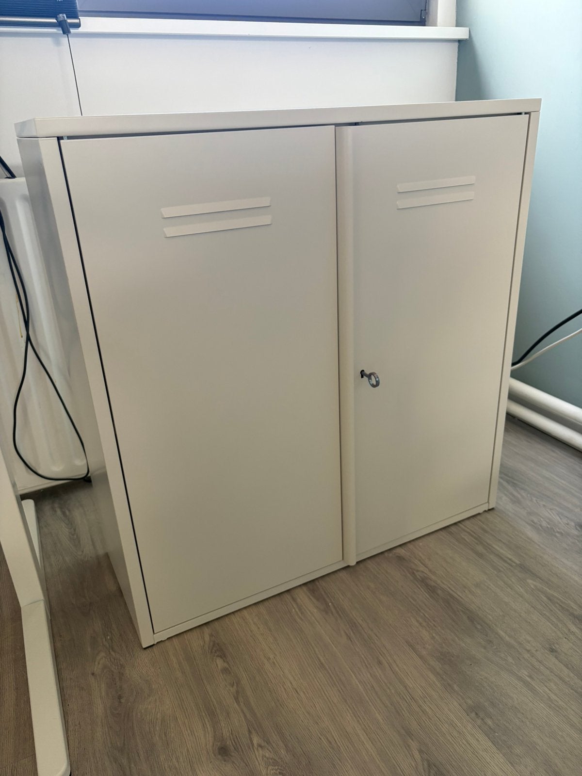Archiefkast dressoir kast met deuren ZGAN!, Huis en Inrichting, Ophalen, 50 tot 100 cm, Zo goed als nieuw, Minder dan 100 cm