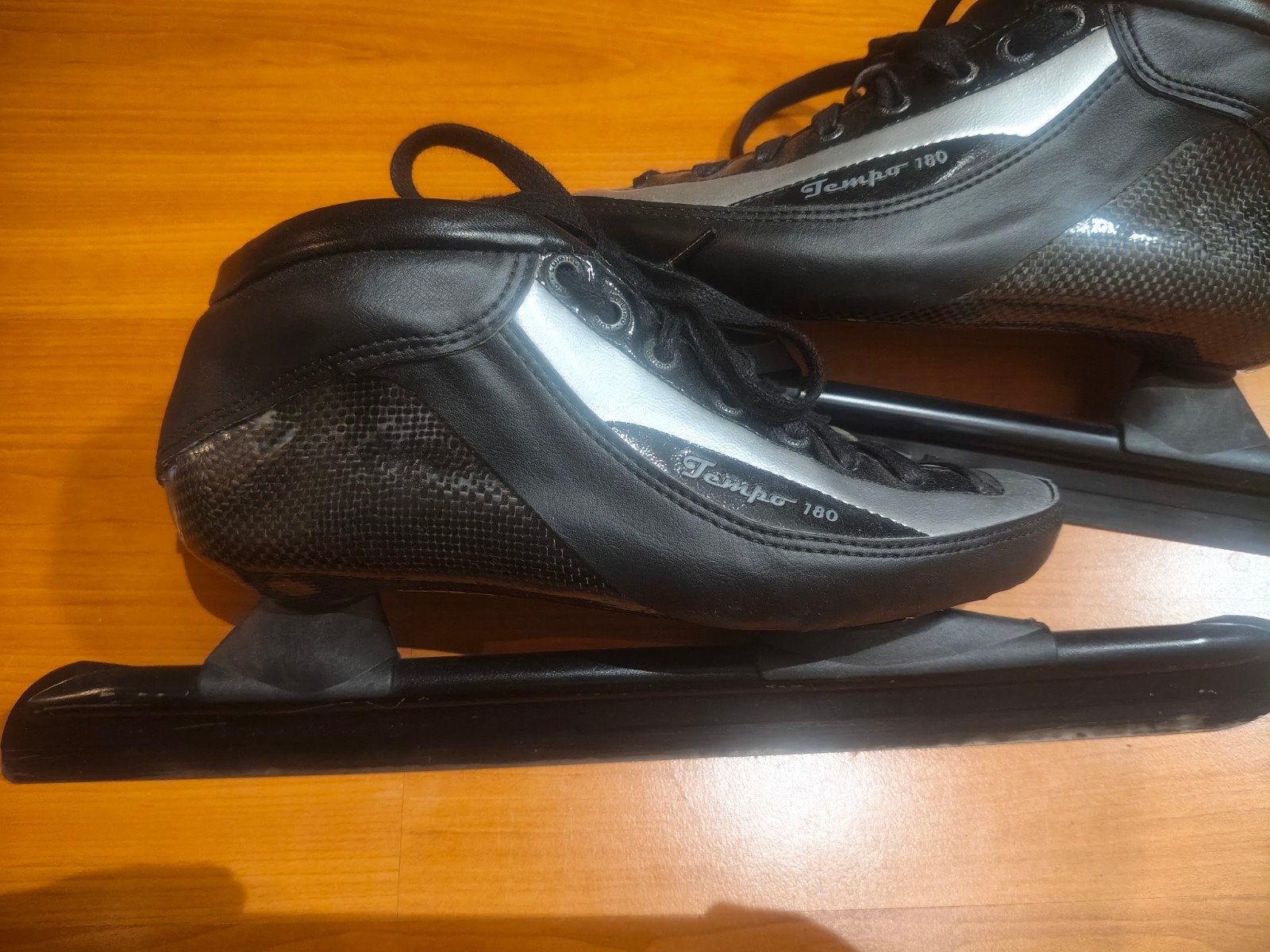 Luigino Tempo 180 thermoplastische schaatsen, noren, Sport en Fitness, Schaatsen, Ophalen of Verzenden, Noren, Overige merken