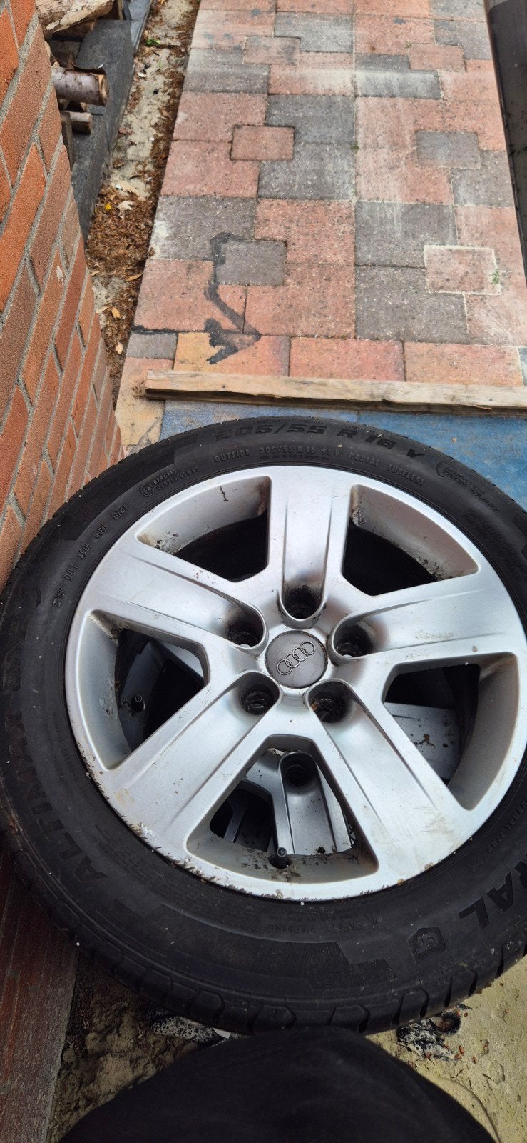 Audi 205/55 R16 V Banden en Velgen, Ophalen of Verzenden, Gebruikt