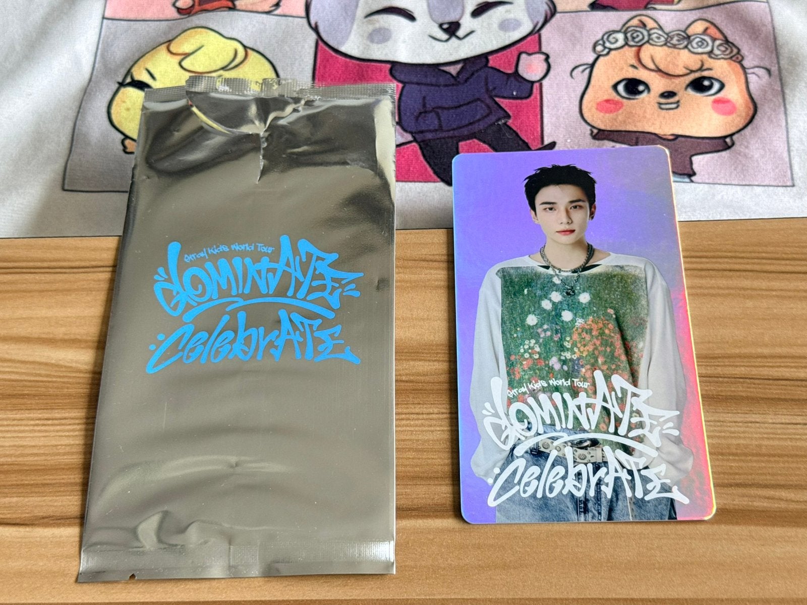 Stray Kids Hyunjin special trading card dominate celebrate, Ophalen of Verzenden, Zo goed als nieuw, Foto of Kaart