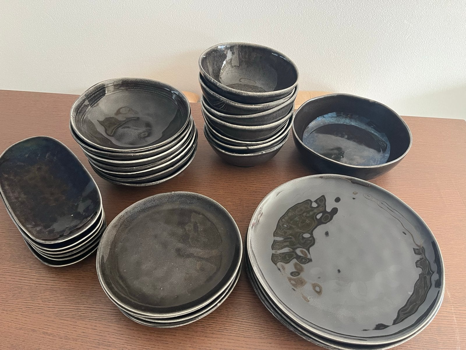 Xenos Toscane servies set zwart - Compleet servies, Huis en Inrichting, Ophalen, Gebruikt, Overige merken, Keramiek