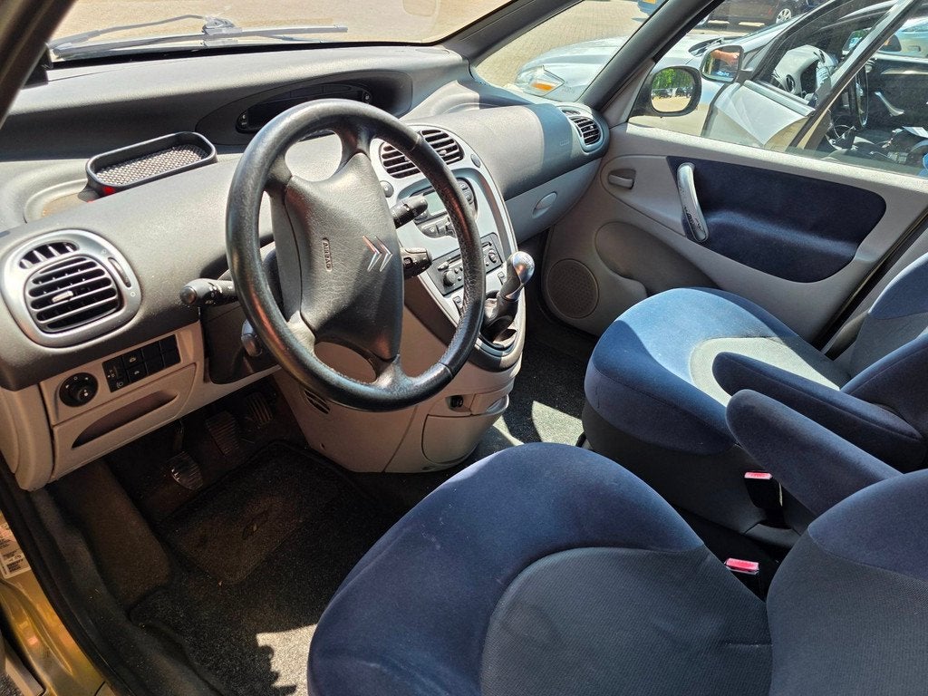 Citroen Xsara Picasso 1.8i-16V Différence 2, Auto's, Citroën, 4 cilinders, 1749 cc, 116 pk, Beige