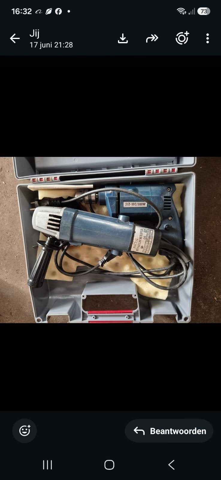 Boor en 110mm haakse slijper in doos, Ophalen of Verzenden, Gebruikt, Minder dan 400 watt, Boormachine