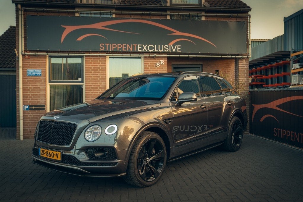 Bentley BENTAYGA 4.0 V8 Pano, nightvision, softclose, tourin, Auto's, Automaat, Bentayga, Gebruikt, Bedrijf