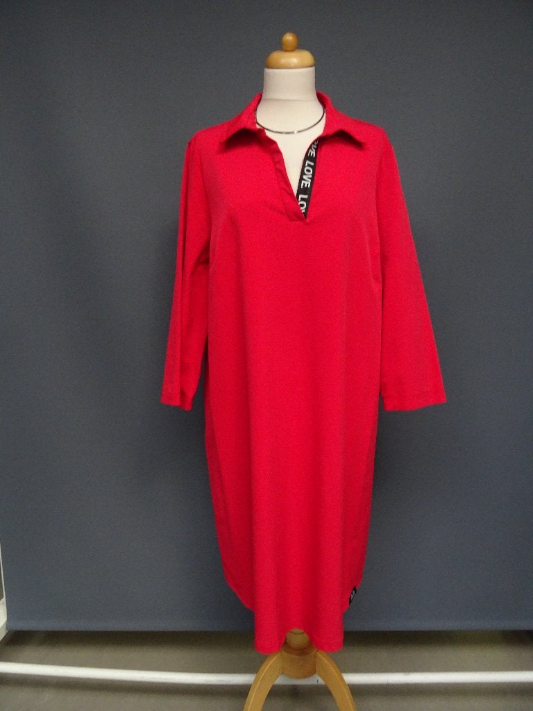 & CO WOMAN maat 3XL, rode travelstof tuniekjurk., Jurk, &Co Woman, Ophalen of Verzenden, Zo goed als nieuw