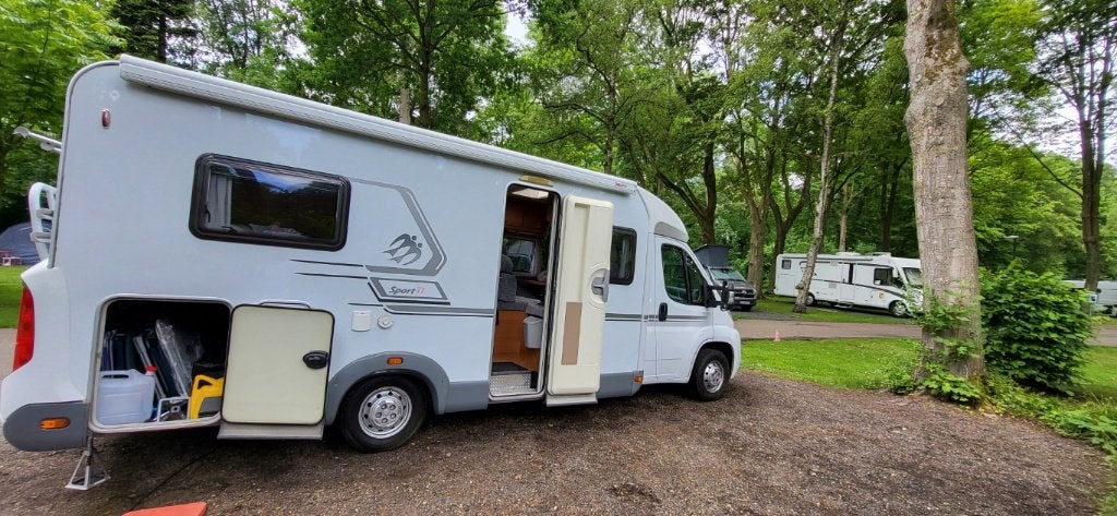 Knaus R16 Camper, Caravans en Kamperen, Chemisch toilet, Ringverwarming, Fiat, .