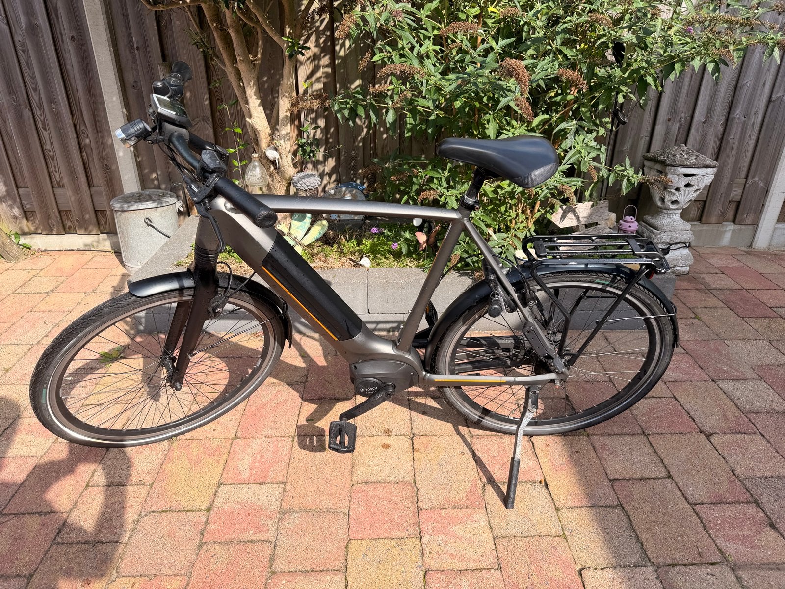 Gazelle Ultimate C8+ 2021 - Opknapper, Ophalen, Gebruikt, Velgrem, 61 tot 65 cm