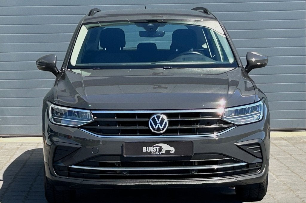 Volkswagen Tiguan 1.4 TSI eHybrid 245pk Life HUD TREKHAAK AC, Stof, 4 cilinders, Met garantie (alle), Hybride Elektrisch/Benzine