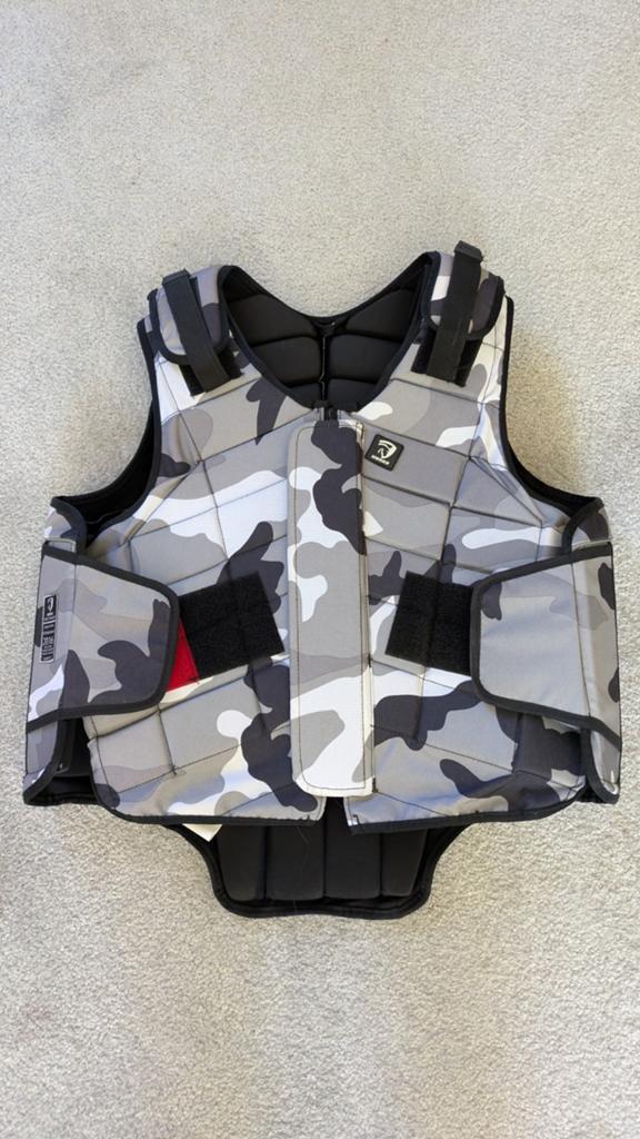 Bodyprotector Horka maat M, Dieren en Toebehoren, Dames, Ophalen of Verzenden, Zo goed als nieuw, Recreatie