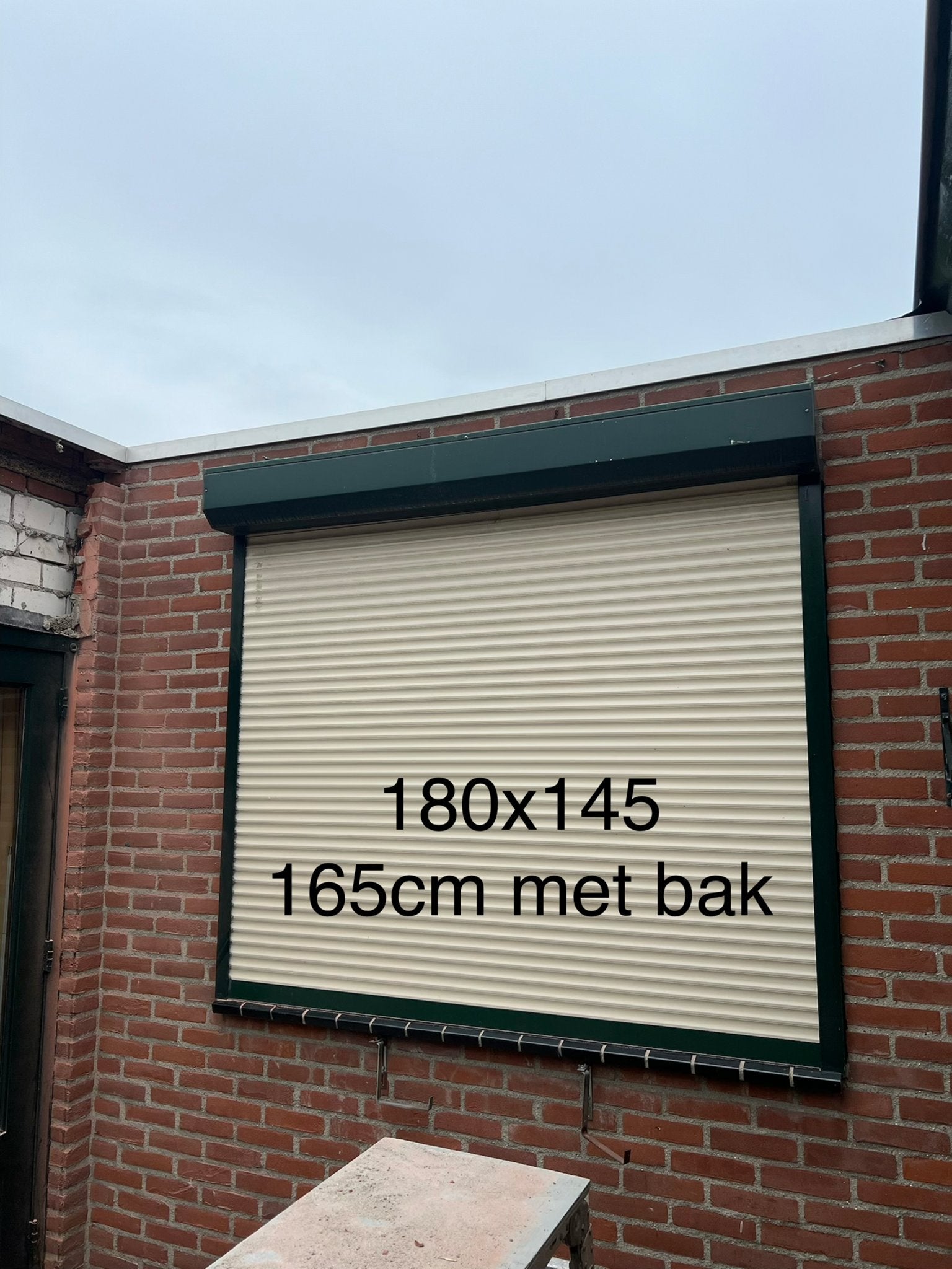 Elektrisch rolluik 180x145 cm met bak, Doe-het-zelf en Verbouw, Rolluiken, Ophalen, Gebruikt, 100 tot 150 cm, 150 tot 200 cm
