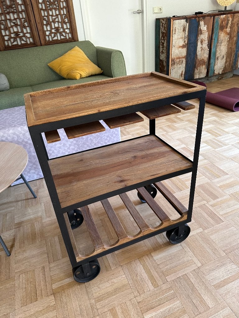 drankentrolley / barcart, Ophalen, 5 tot 15 flessen, Zo goed als nieuw, 75 – 100
