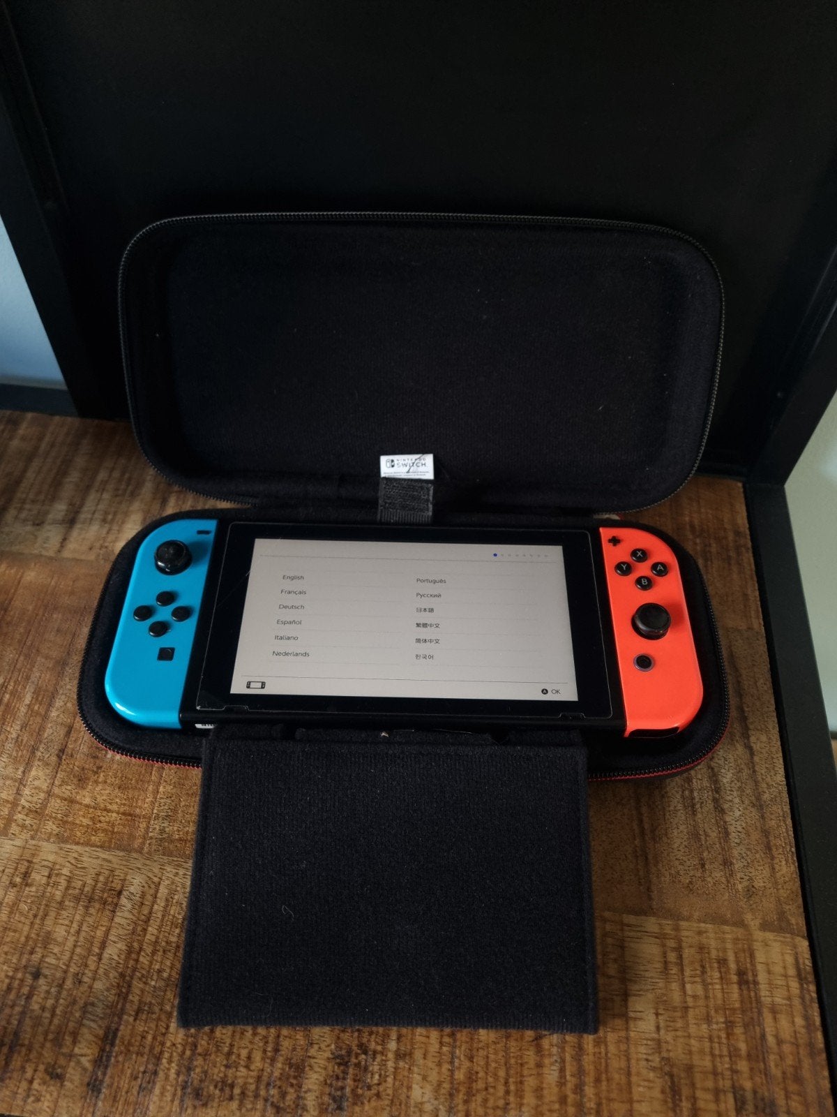 Nintendo Switch v2 Console in goede staat, Ophalen of Verzenden, Met 2 controllers, Switch 2019 Upgrade