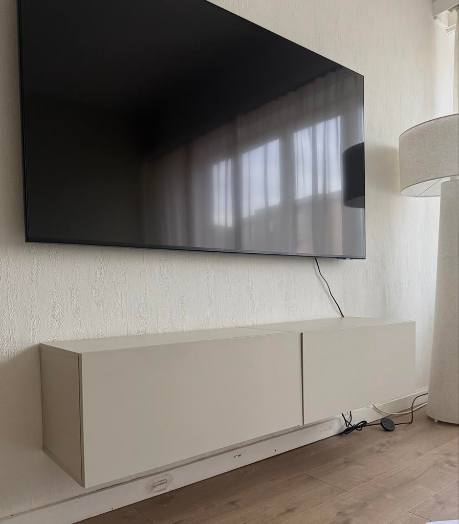 Zwevend tv-meubel met twee kleppen, Ophalen, Overige materialen, Gebruikt, 100 tot 150 cm