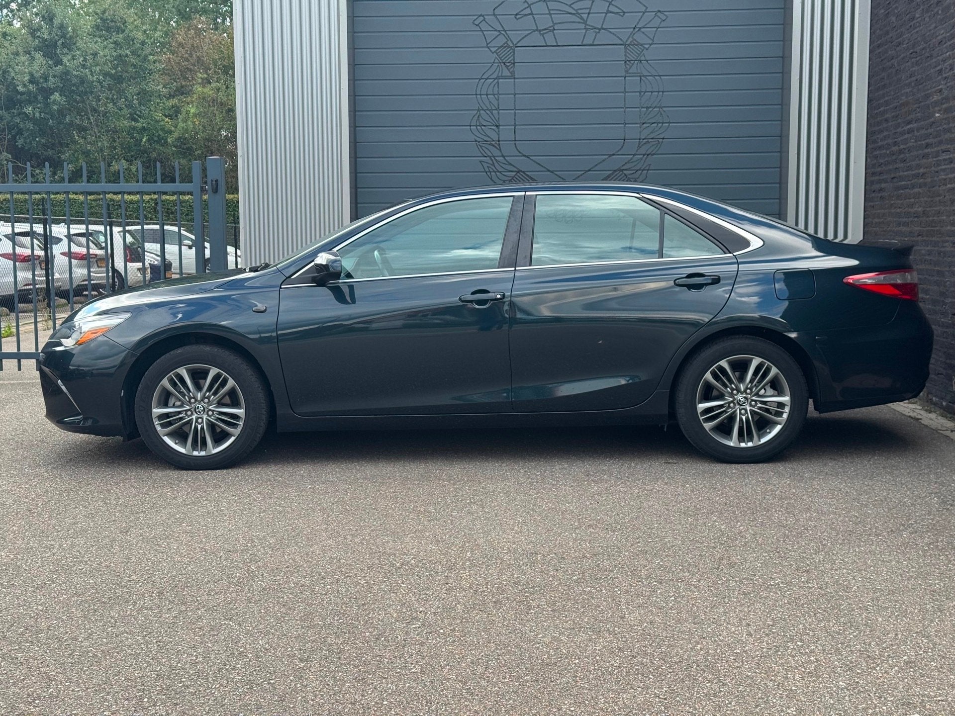 Toyota Camry Automaat|Airco|Camera, Automaat, Gebruikt, Leder en Stof, Camry