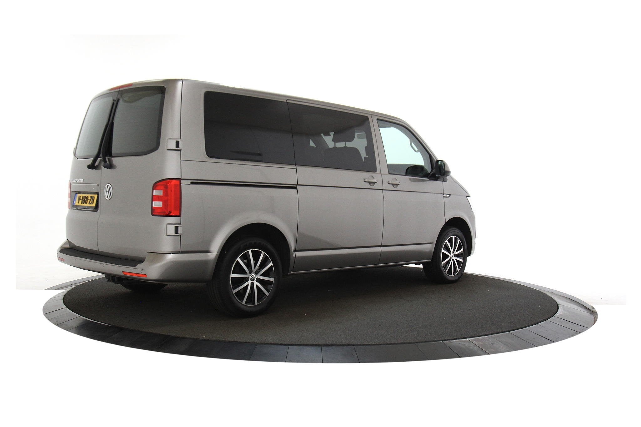 Volkswagen Transporter 2.0 TDI 150PK L1H1 DC Highline - MARG, Gebruikt, Euro 6, Verwarming stoelen achter, Volkswagen