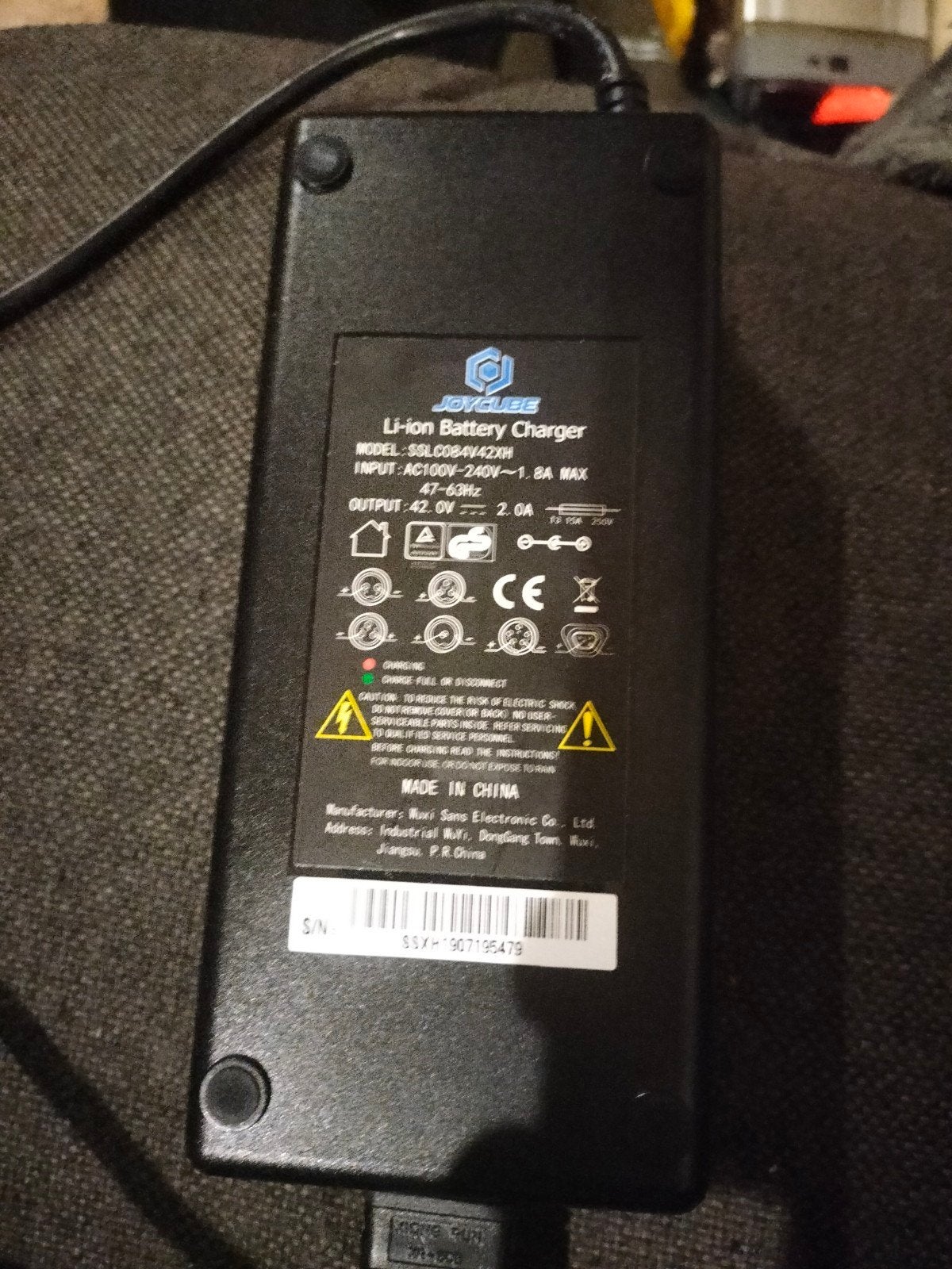 Joycube Li-ion Batterijlader 42V 2.0A, Gebruikt