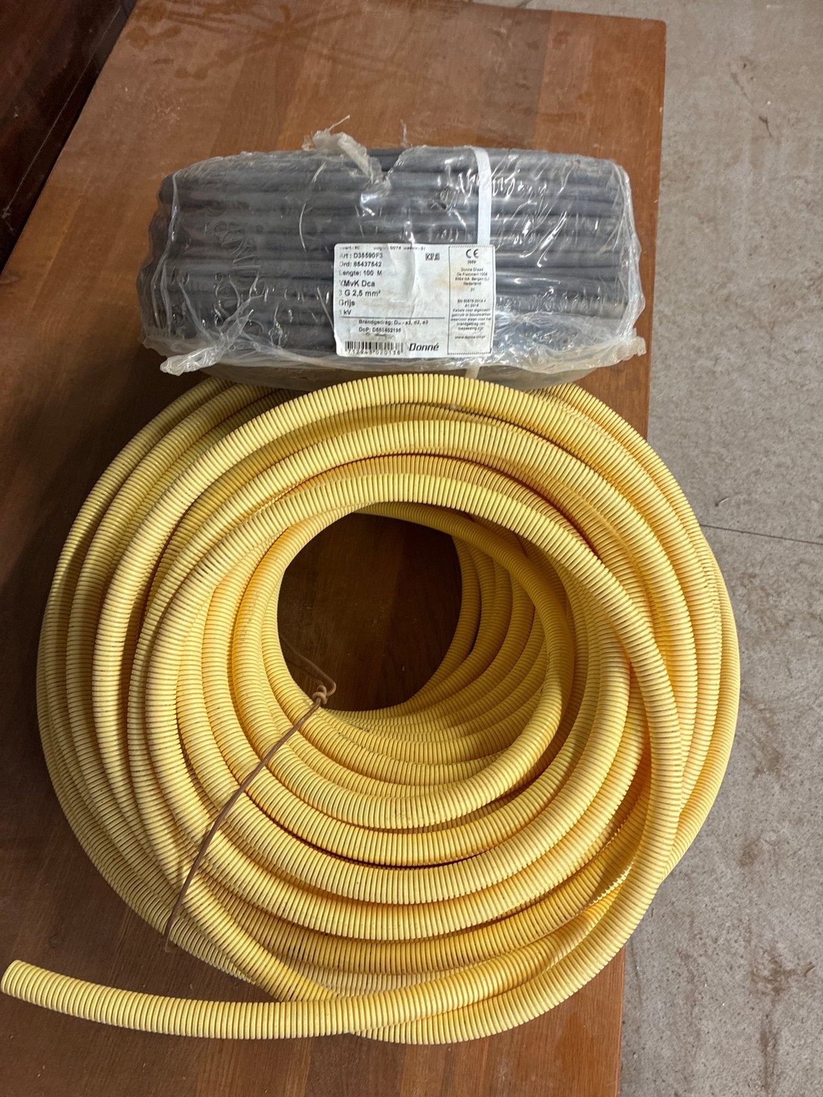 Flexibele pijp en YMvK kabel 3x2.5, Ophalen, Nieuw, Overige merken, Kabel of Snoer