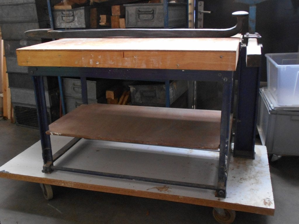 Zware werkbank met smeedhulpstukken, 114x101,5x73 cm, Ophalen, Gebruikt, 70 tot 120 cm
