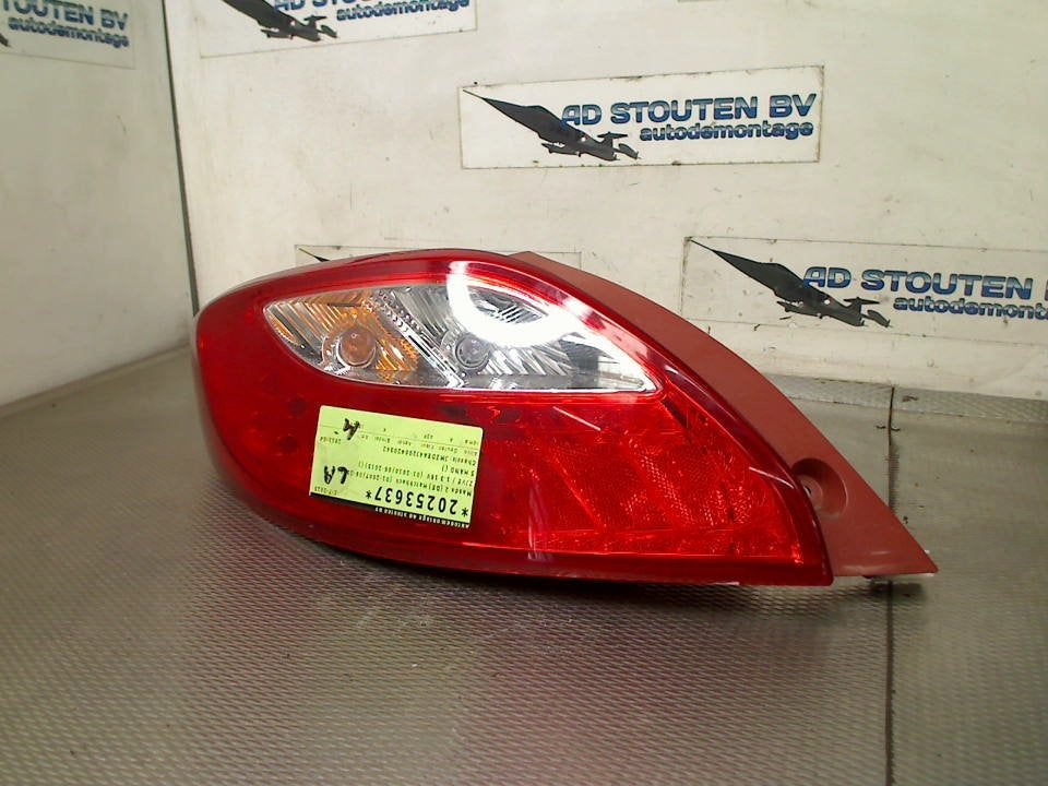 Achterlicht Links Mazda 2 (DE) (2010-01/2015-06) D65151160, Auto-onderdelen, Verlichting, Gebruikt, Hitdorfer Straße 73, Leverkusen 51371, , Duitsland