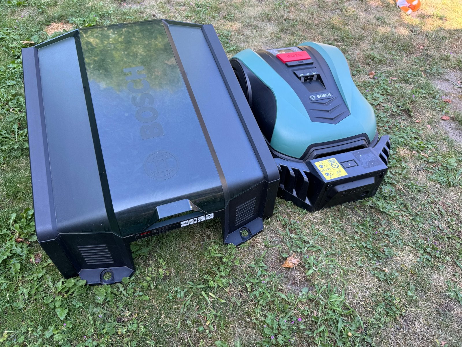 Bosch Indego S+ 400 Robotmaaier met Garage teab, Tuin en Terras, Grasmaaiers, Ophalen, Cirkelmaaier, Gebruikt, Minder dan 30 cm
