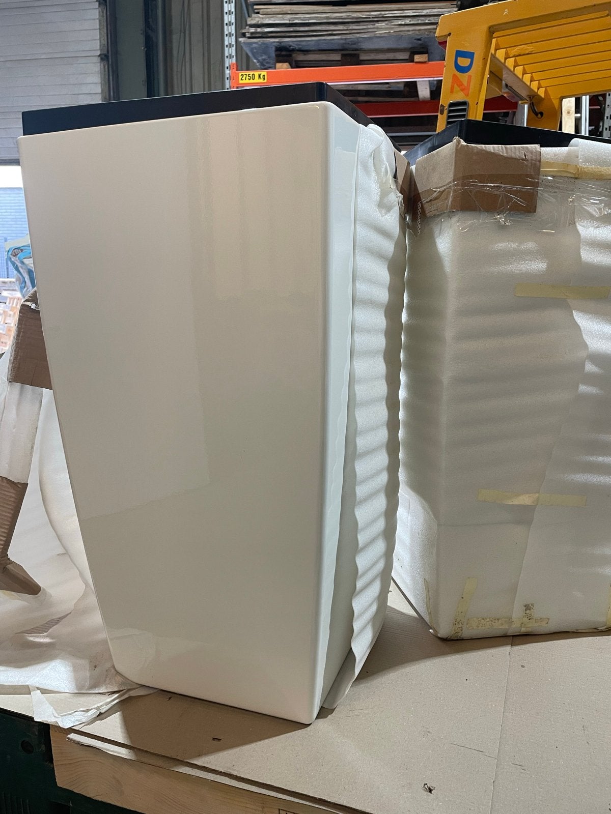2x Nieuwe Witte Hoogglans Plantenbakken met Binnenbak, Ophalen, Kunststof, Wit, Nieuw