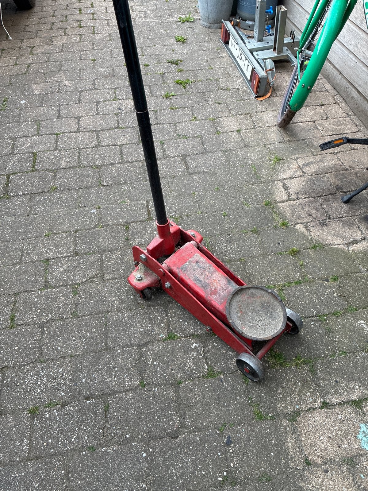 Gebruikte Garagekrik - Robuust en Functioneel, Ophalen, Gebruikt, Hydraulisch, Garagekrik