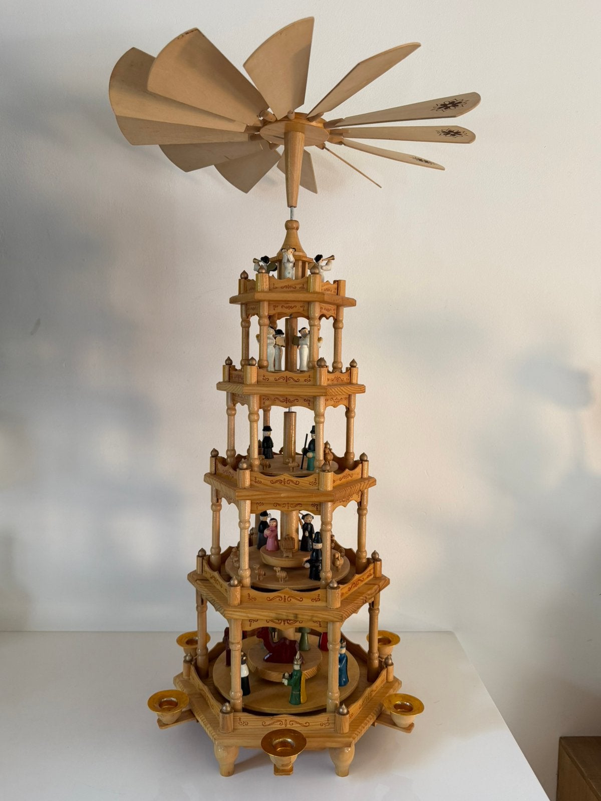 Kerstpiramide 5 verdiepingen!, Ophalen of Verzenden, Zo goed als nieuw