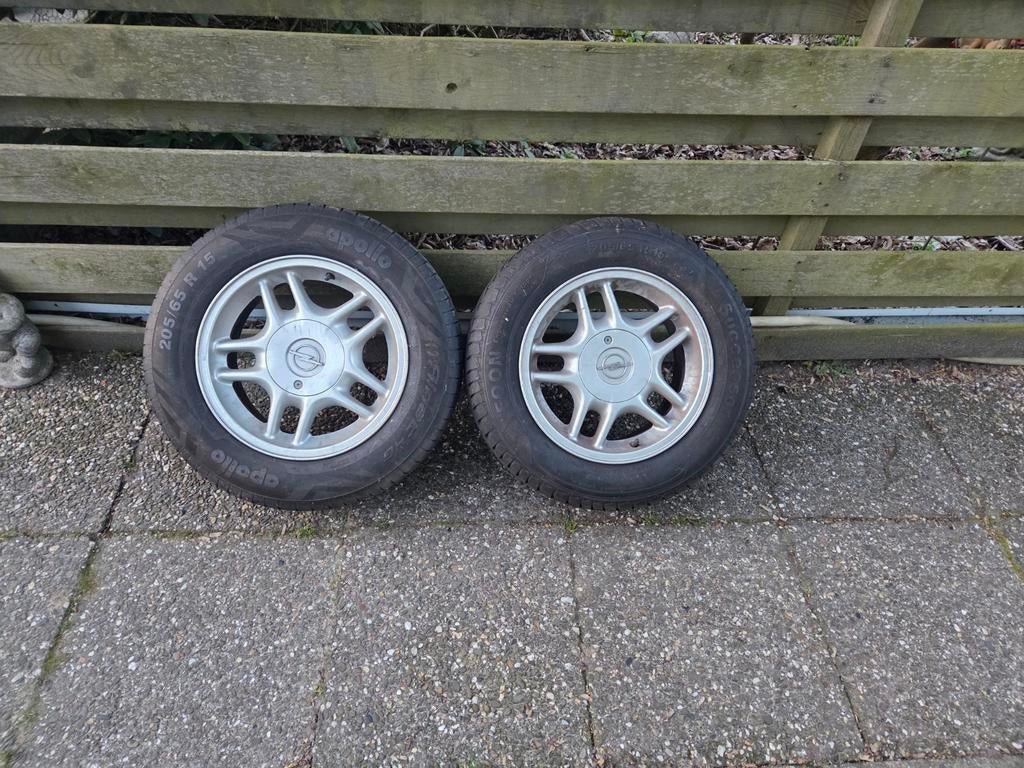 2 hele mooie  aluminum velgen goede profiel  opel 15 inch ., Ophalen of Verzenden, Zo goed als nieuw