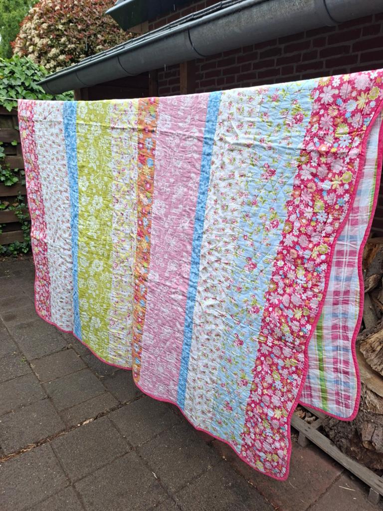 Gekleurde sprei, 165x240cm, Huis en Inrichting, Woonaccessoires | Plaids en Woondekens, Ophalen of Verzenden, Zo goed als nieuw