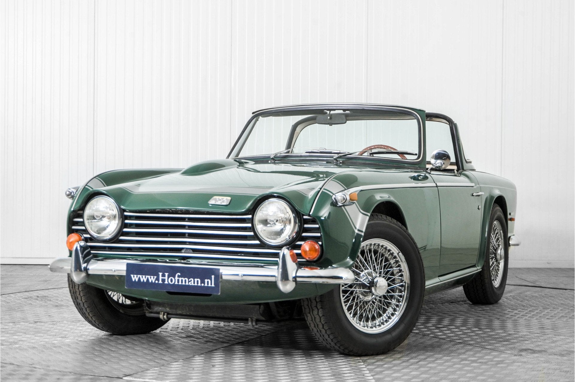 Triumph TR5 TR250 5 Speed, Surrey top (bj 1968), Auto's, Triumph, Gebruikt, Overige modellen, Cabriolet, Bedrijf