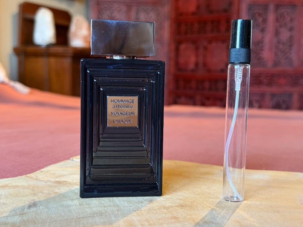 Lalique - Hommage à l'Homme Voyageur sample/decant, Ophalen of Verzenden, Zo goed als nieuw