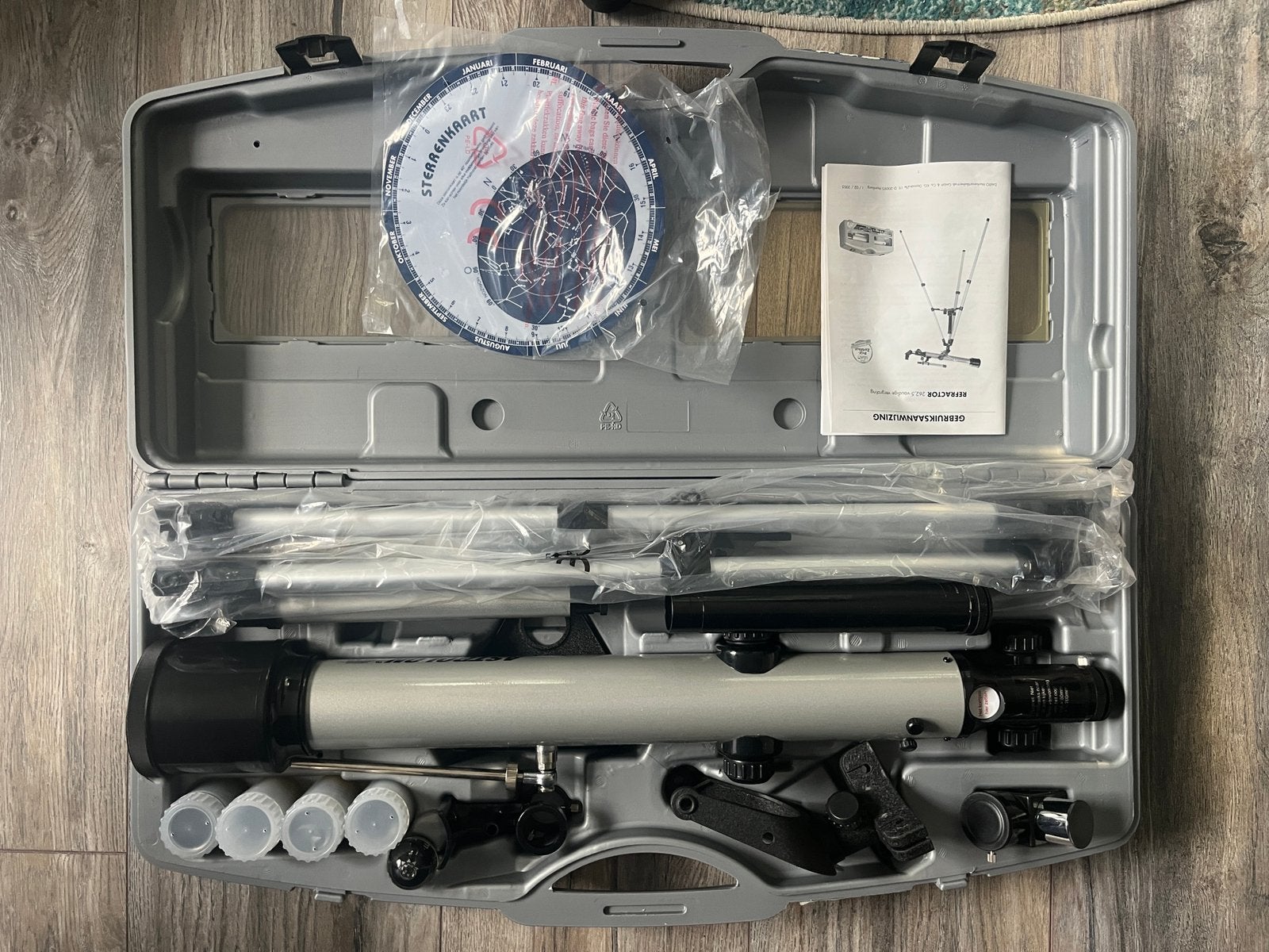 Refractor Telescoop vergroting 262,5x, Ophalen, Lenzentelescoop (refractor), Met statief, Zo goed als nieuw