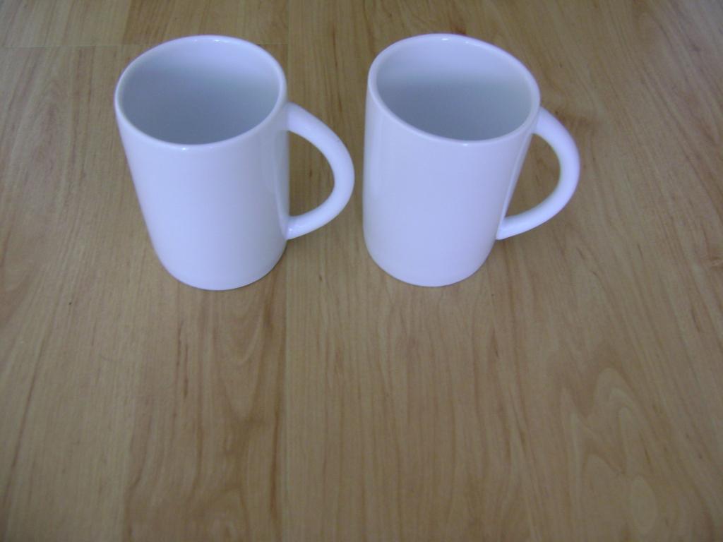 S&P Salt & Pepper witte mokken 2 stuks, Huis en Inrichting, Keuken | Servies, Zo goed als nieuw, Kop(pen) en/of Schotel(s), Effen
