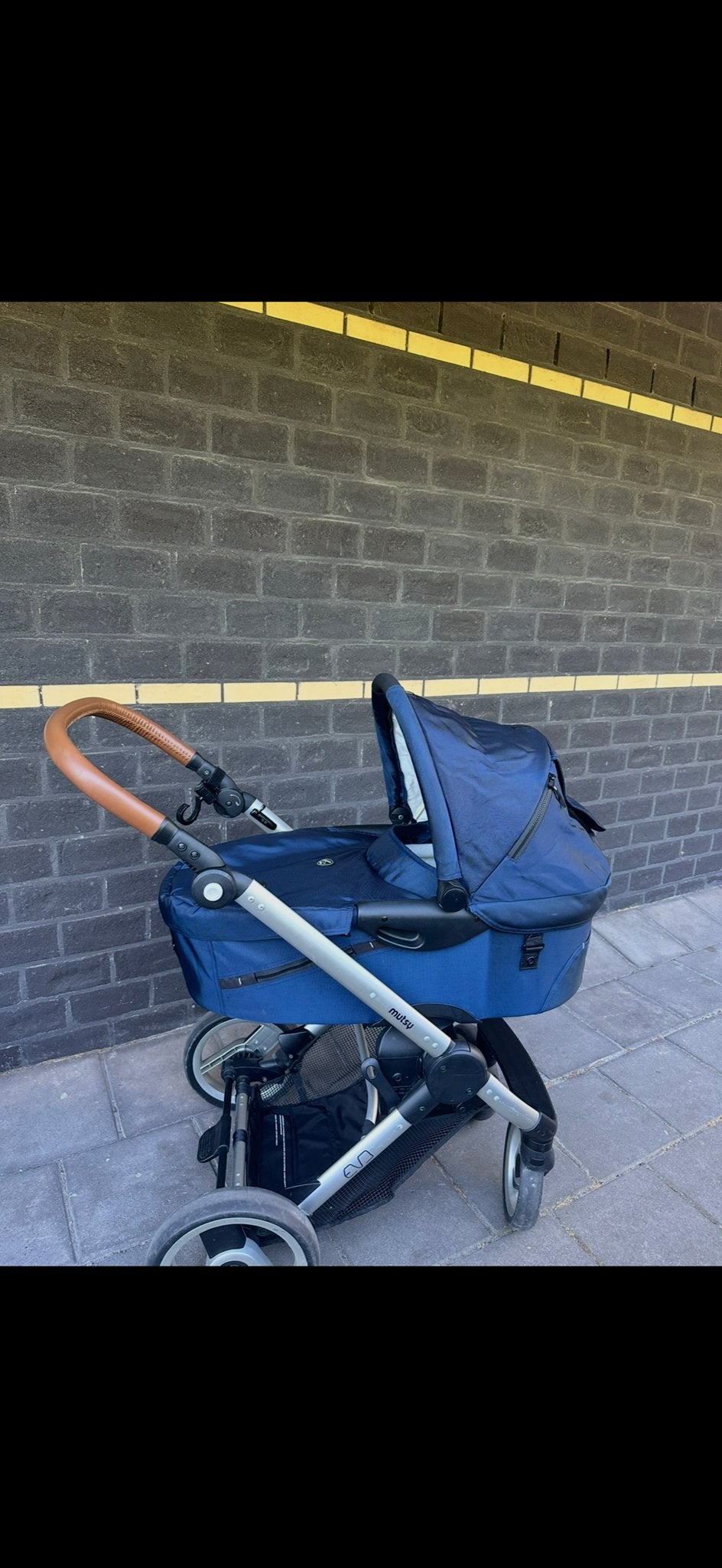 Mutsy Urban Nomad Combiwagen met Reiswieg en Autostoel, Kinderen en Baby's, Kinderwagens en Combinaties, Ophalen, Gebruikt, Combiwagen