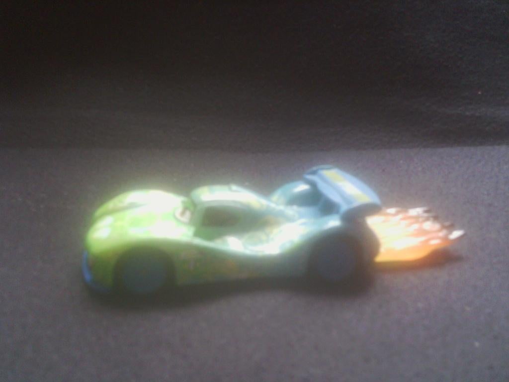 Disney Cars 2 Auto's     Carla Veloso met Vlammen (Zeldzaam), Ophalen of Verzenden, Zo goed als nieuw