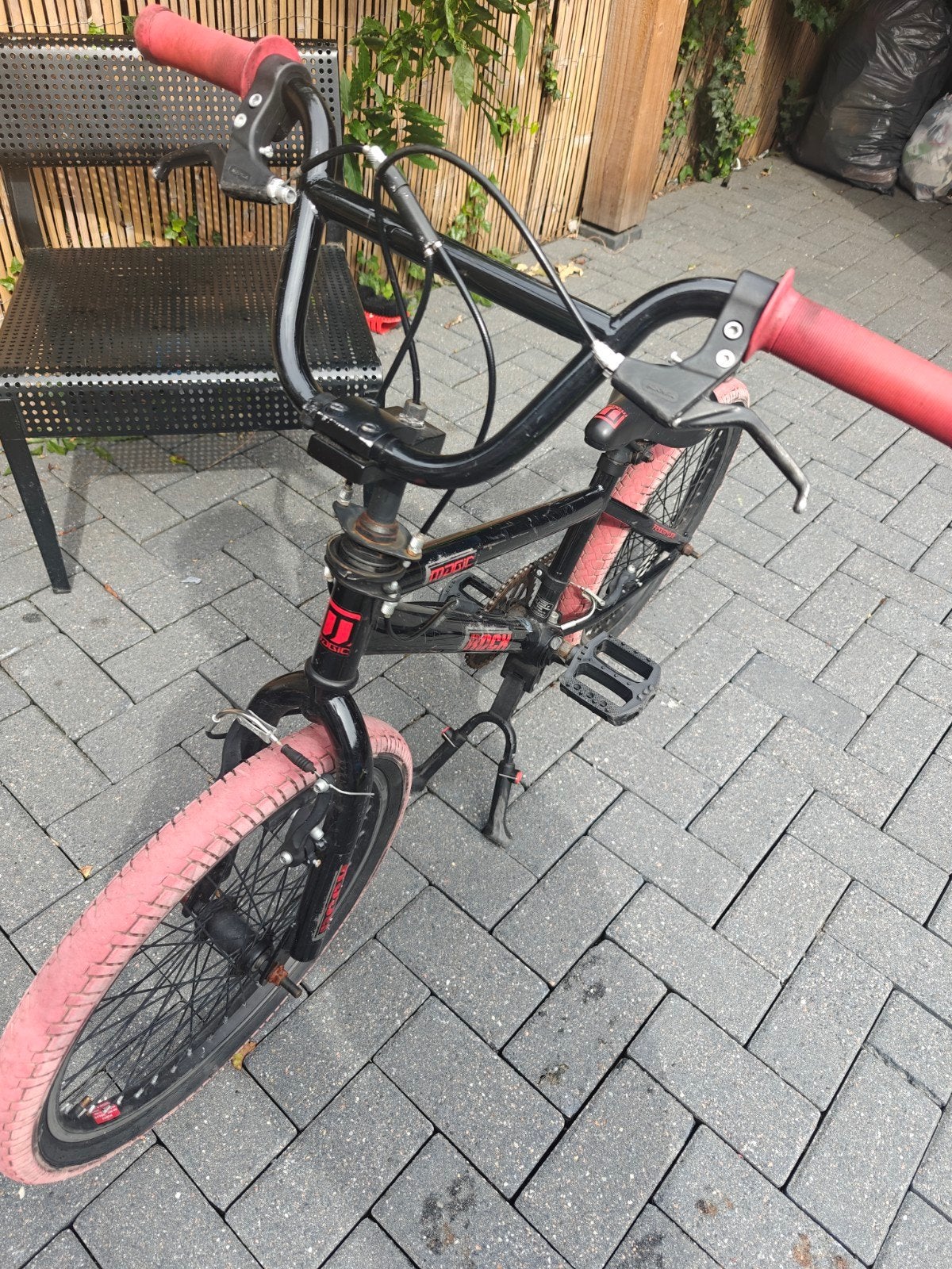 Magic BMX Fiets - Zwart met Roze Banden, Ophalen, Gebruikt, Staal, Velgrem