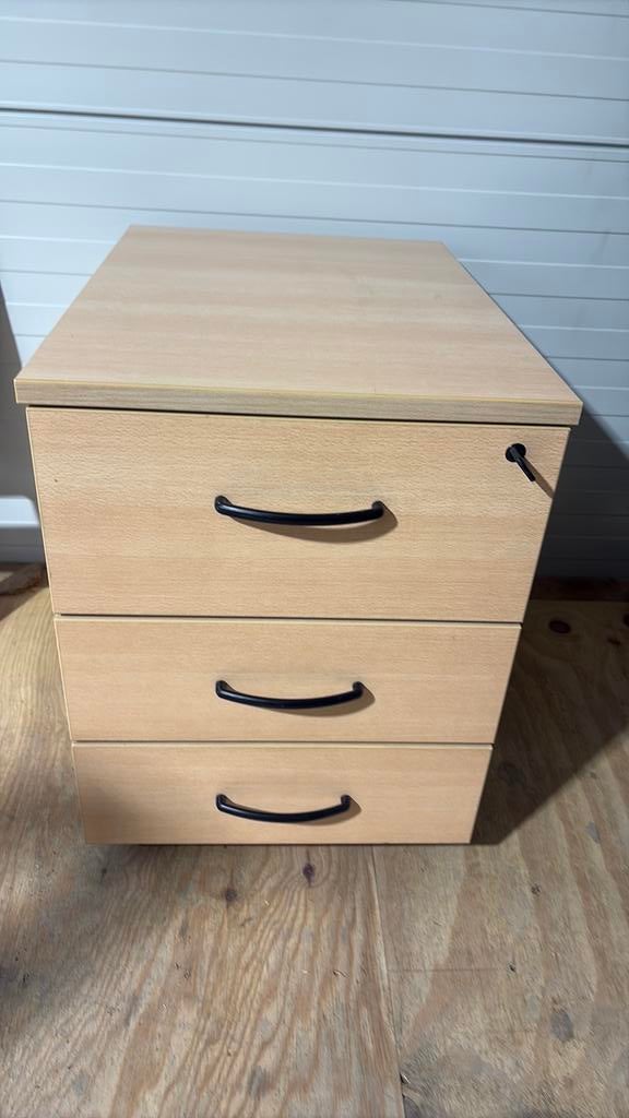 Ladeblok, Ophalen, Minder dan 50 cm, Gebruikt, 3 of 4 laden