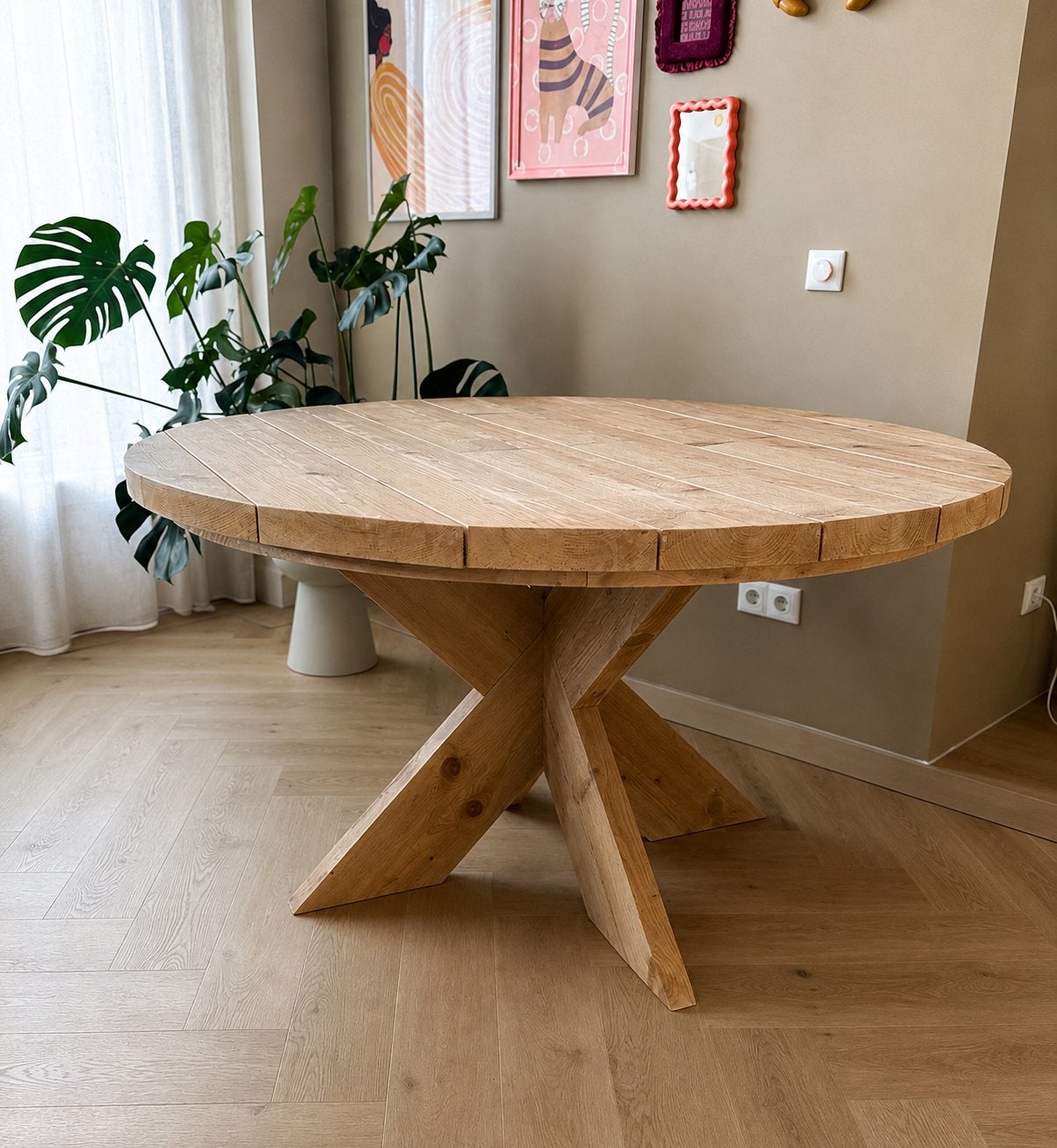 Stevige ronde eettafel 140cm met kruispoot, Huis en Inrichting, Tafels | Eettafels, Ophalen, Rond, Zo goed als nieuw, Vijf personen of meer