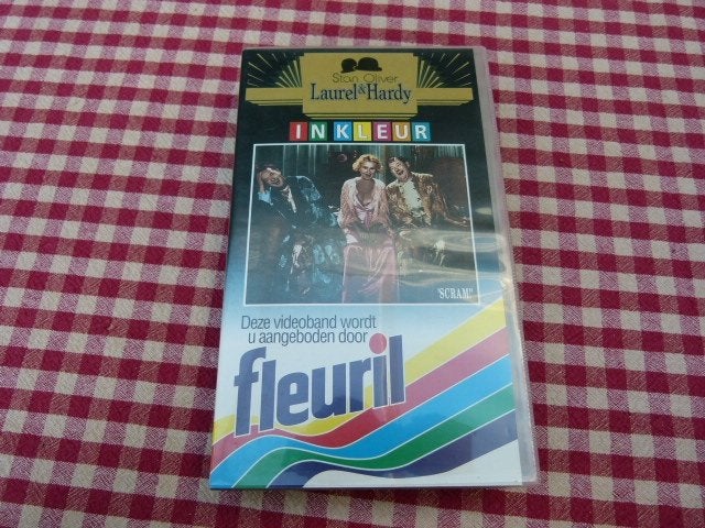 Stan Laurel & Oliver Hardy videoband nieuw in seal sealed, Alle leeftijden, Ophalen of Verzenden, Komedie, Nieuw in verpakking