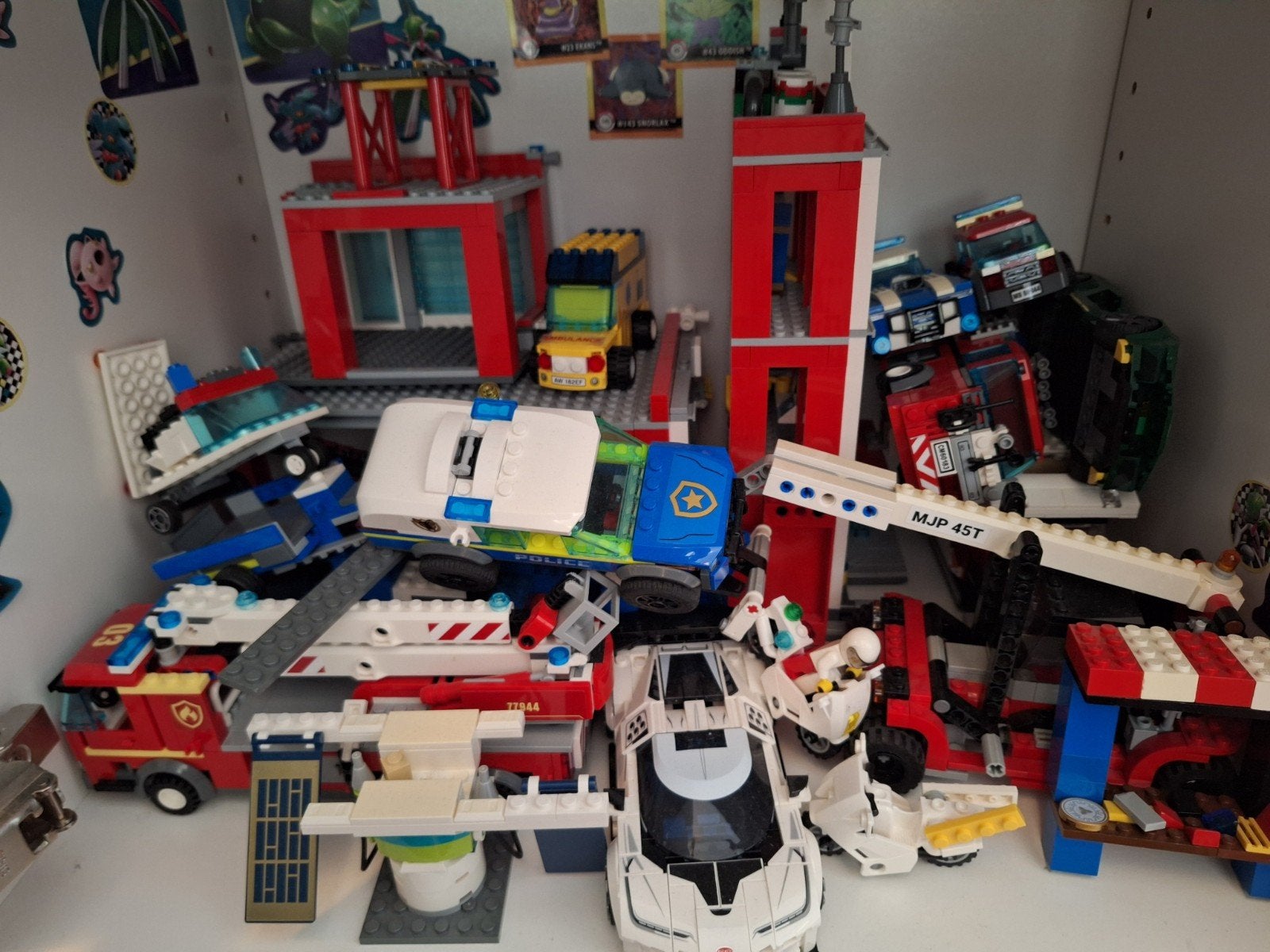Grote partij LEGO met brandweerkazerne en 112 voertuigen, Ophalen of Verzenden
