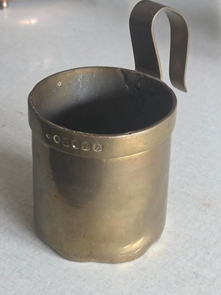Oude koperen maatbeker met handvat, Ophalen of Verzenden, Koper